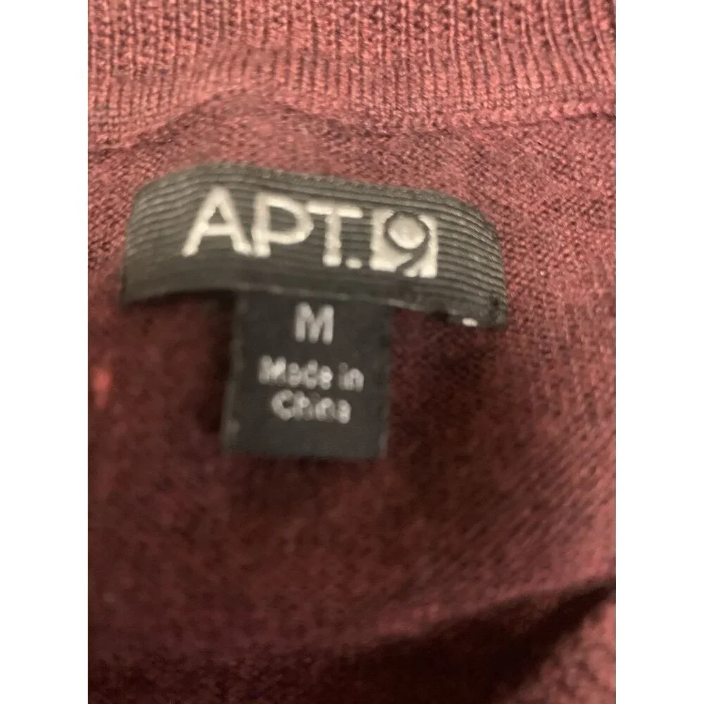 APT 9 Merino Wool Argyle Burgundy Sweater V-Neck Size M‎